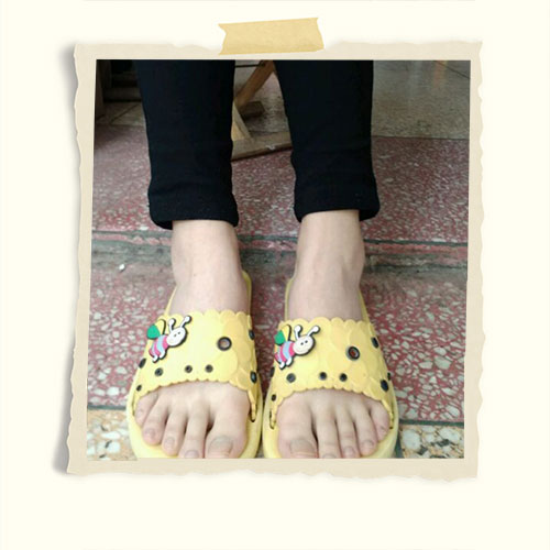 微信里的恋足女友共87张-玉足阁