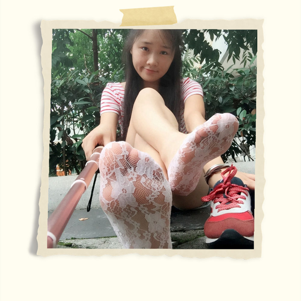 夏季街边的自拍共69张-玉足阁