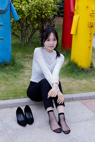 小酒-高跟鞋、短黑丝、短白丝共313张-玉足阁