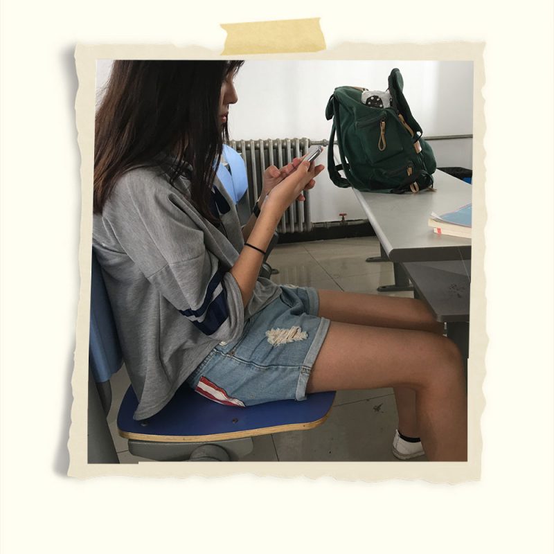 波浪长发学妹的棉袜小脚共205张-玉足阁