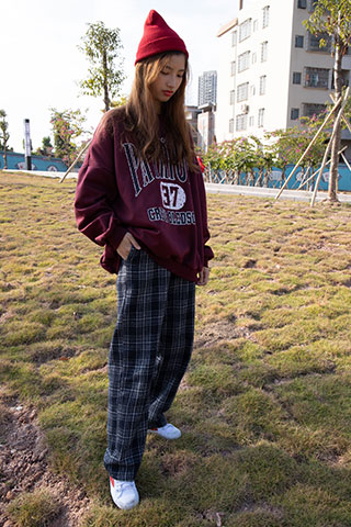 晓晓师妹草地脚丫共24张-玉足阁