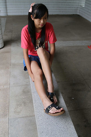 小莹的凉拖脚丫共30张-玉足阁