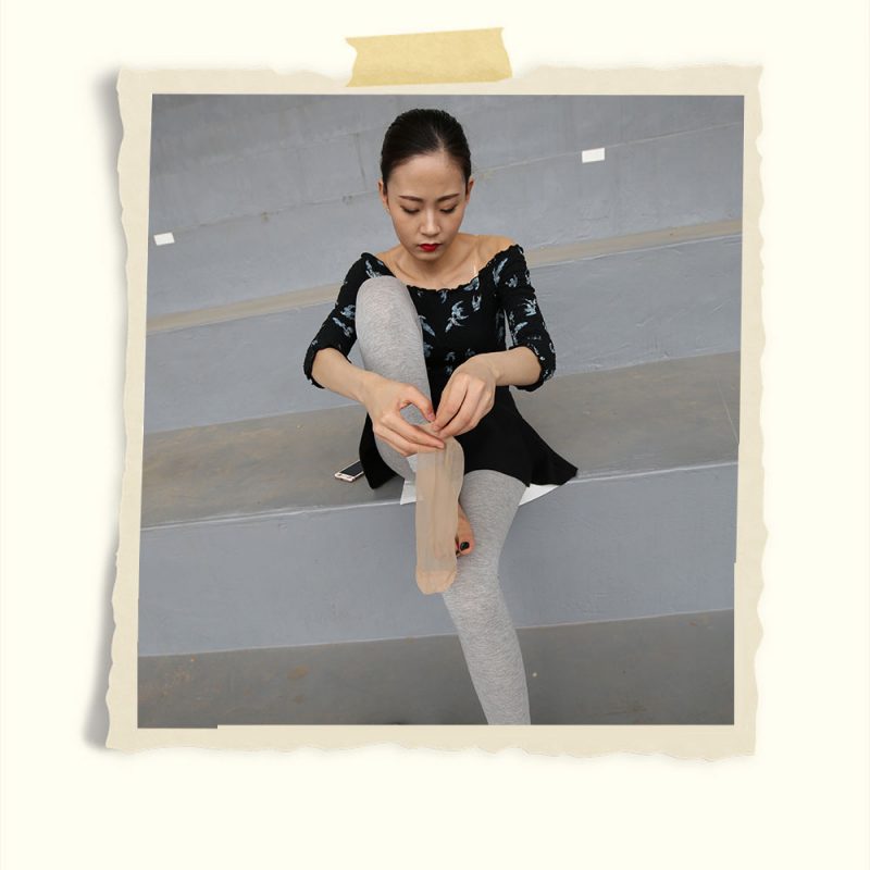 大三学姐肉丝袜脚共415张-玉足阁