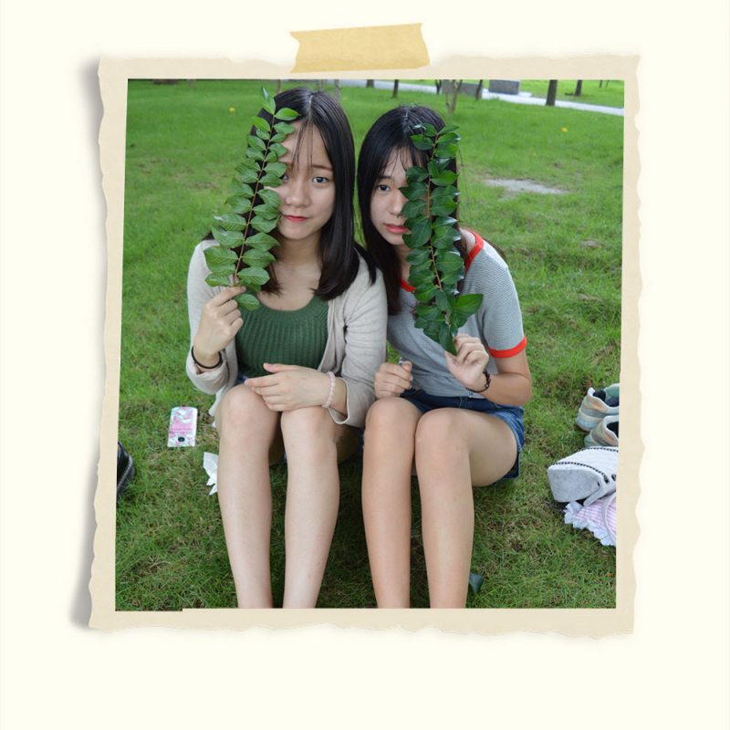 草坪上的姐妹花共161张-玉足阁