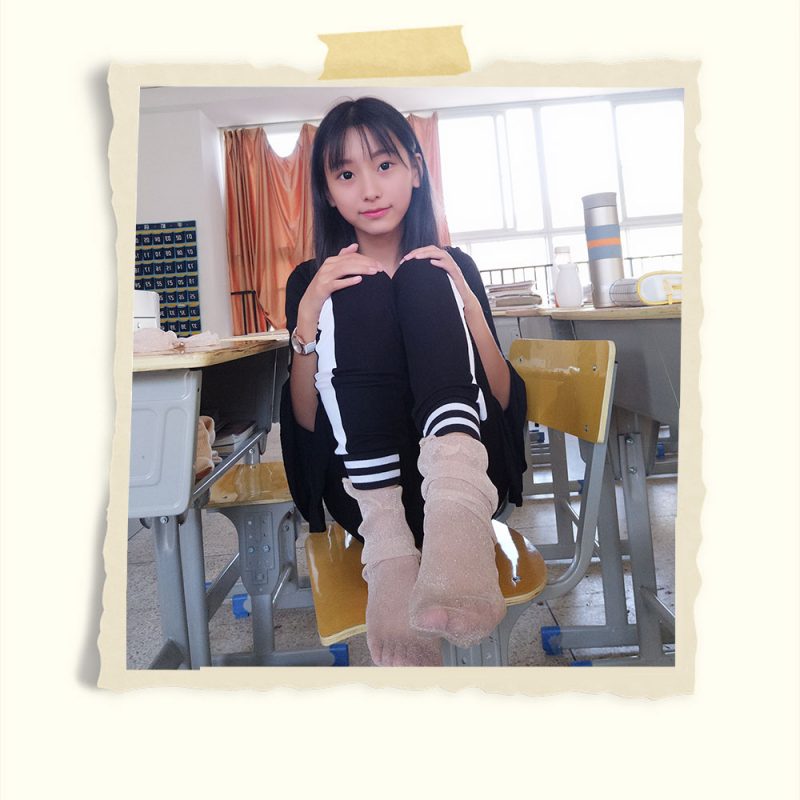 小萌妹蓓蓓校园约拍共49张-玉足阁