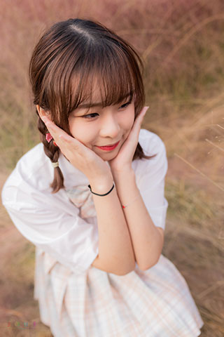 清纯小姐姐共78张-玉足阁