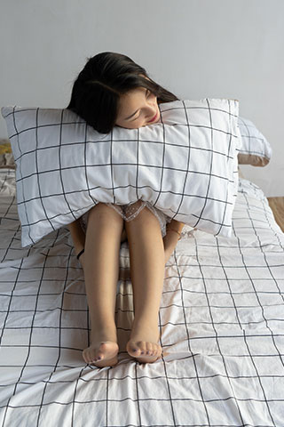 媛媛丝足共66张-玉足阁