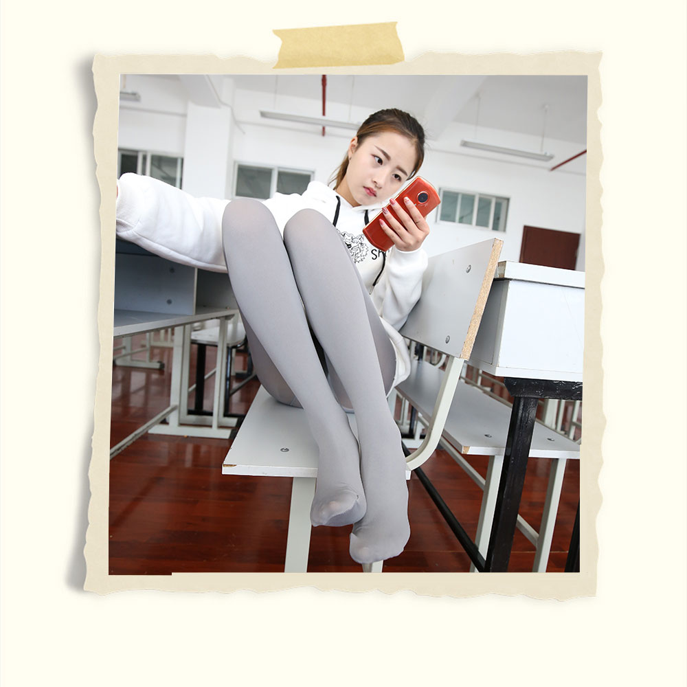 学妹教室灰丝长腿脚丫共385张-玉足阁