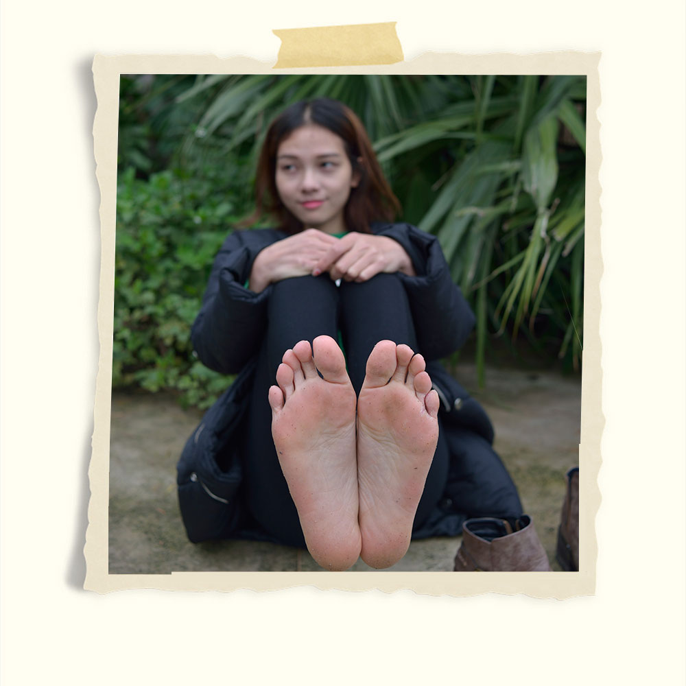 小艺有点脏的嫩足共73张-玉足阁