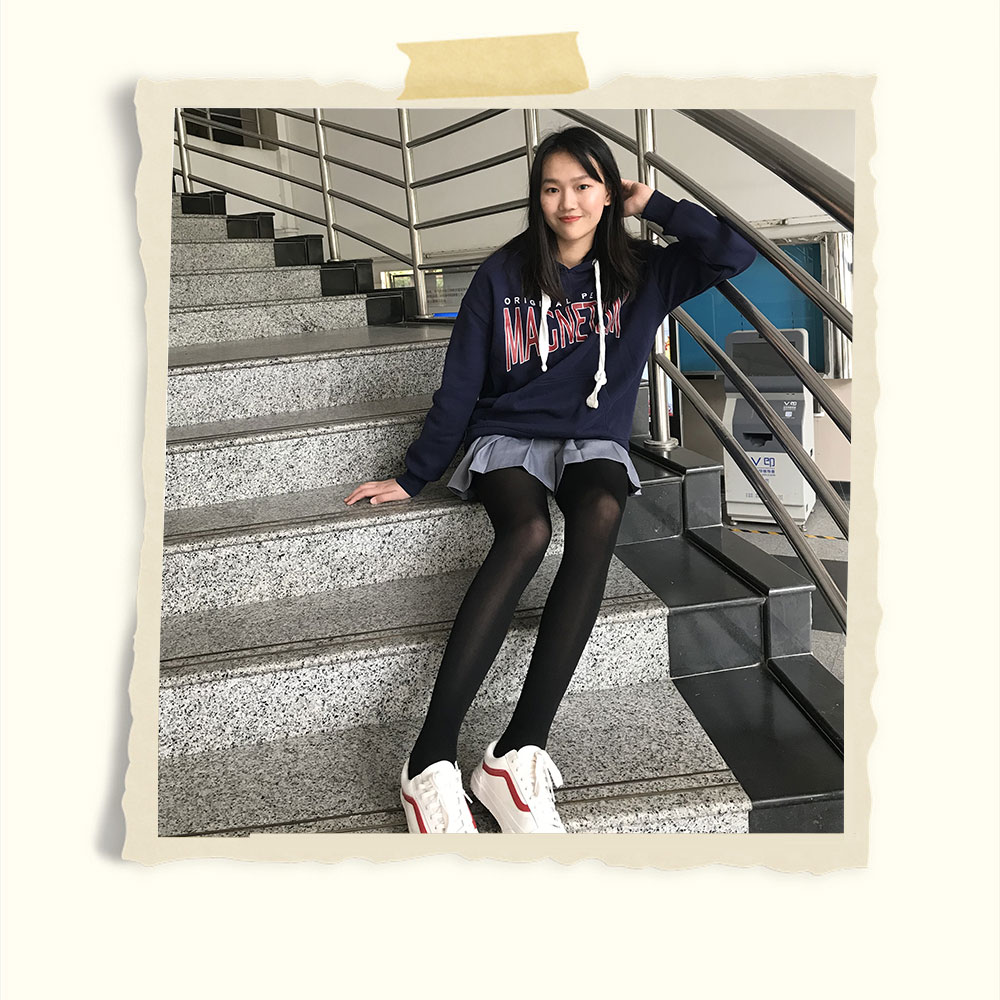 校园回力の黑丝脚丫共94张-玉足阁