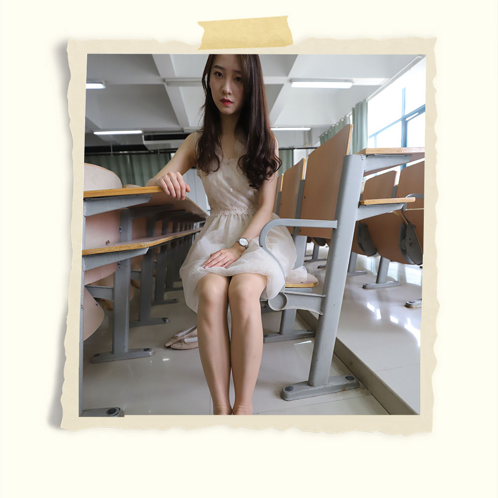 学妹的连衣裙の丝袜脚丫共331张-玉足阁