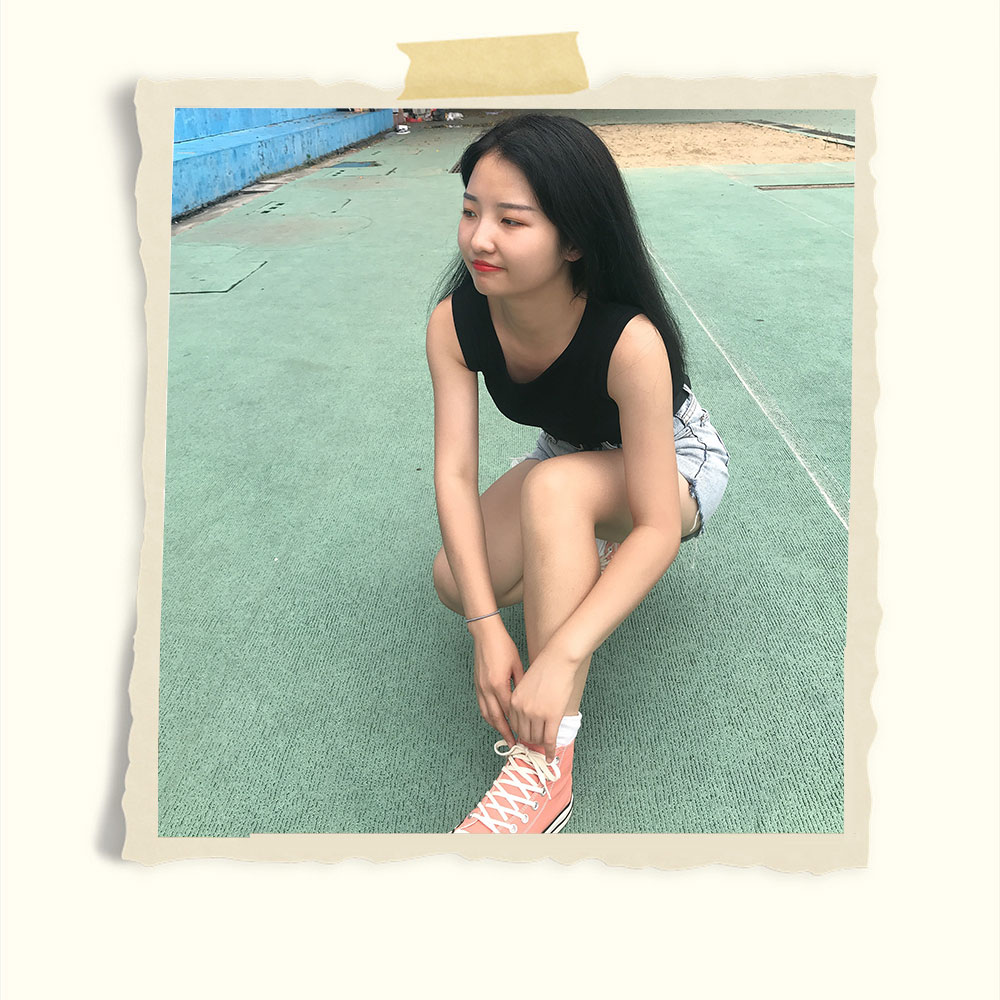 热裤学妹操场上的棉袜脚+视频2部共194张-玉足阁