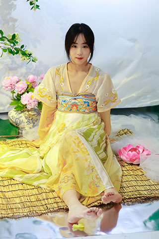 Aubrey 古装の嫩足共168张-玉足阁