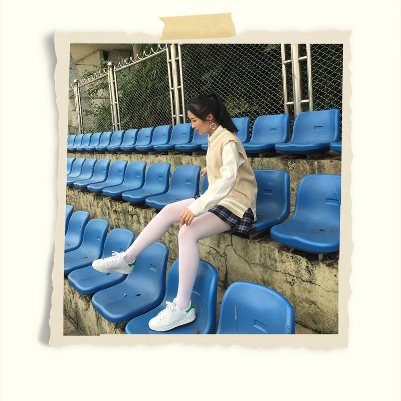 学妹操场长白丝袜脚丫共63张-玉足阁