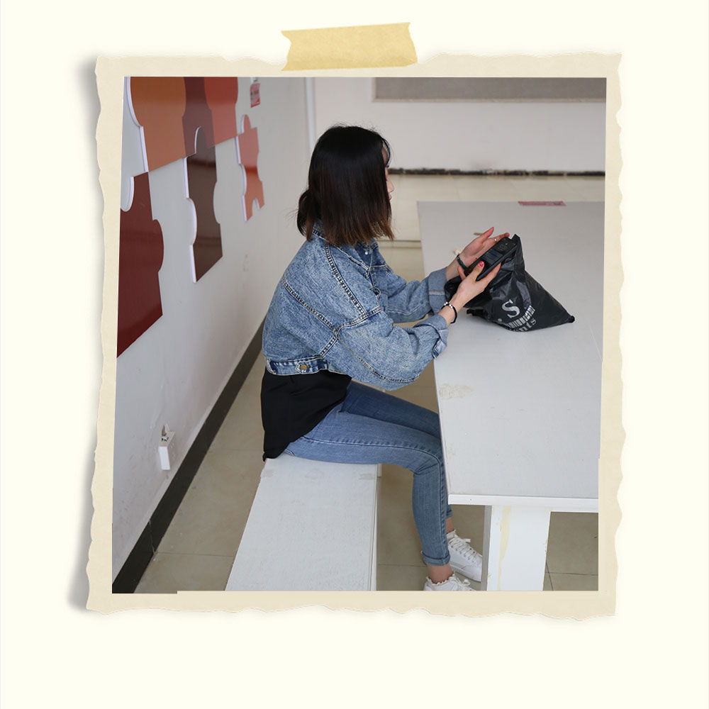 牛仔装の板鞋丝袜脚丫+视频一部共159张-玉足阁