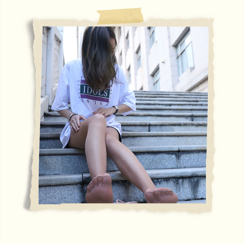 黑丝大长腿脚丫+视频2部共450张-玉足阁