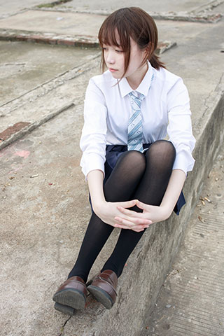 日系学院封皮鞋の黑丝脚丫+视频1个共139张-玉足阁