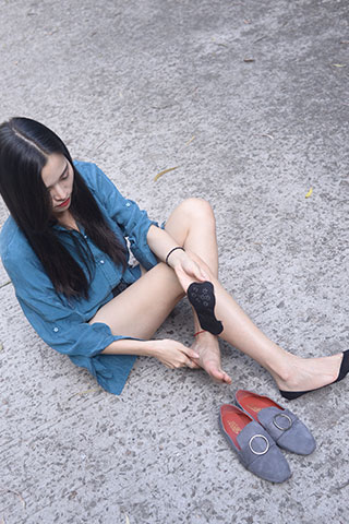 平跟鞋の丝船袜脚丫+视频1个共179张-玉足阁