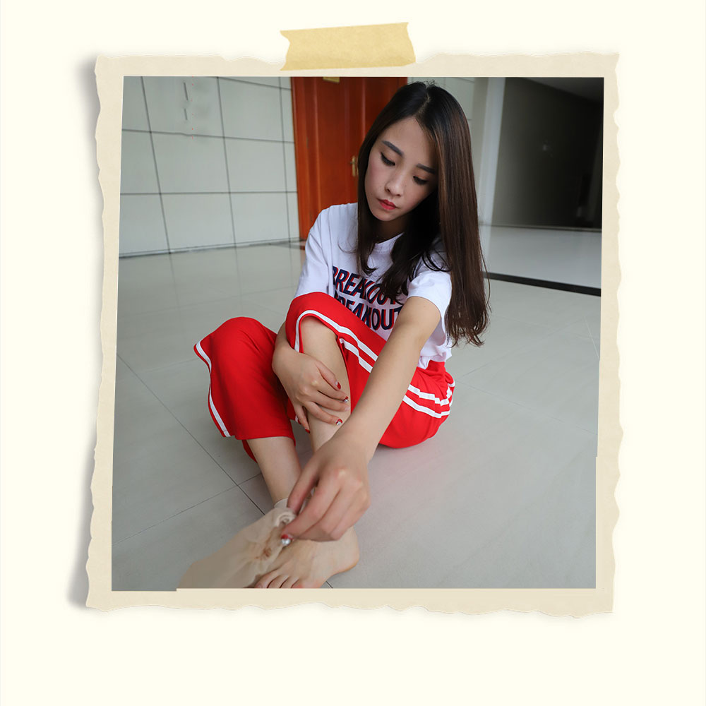 学妹红裤肉丝袜の裸足脚丫+视频一部共253张-玉足阁