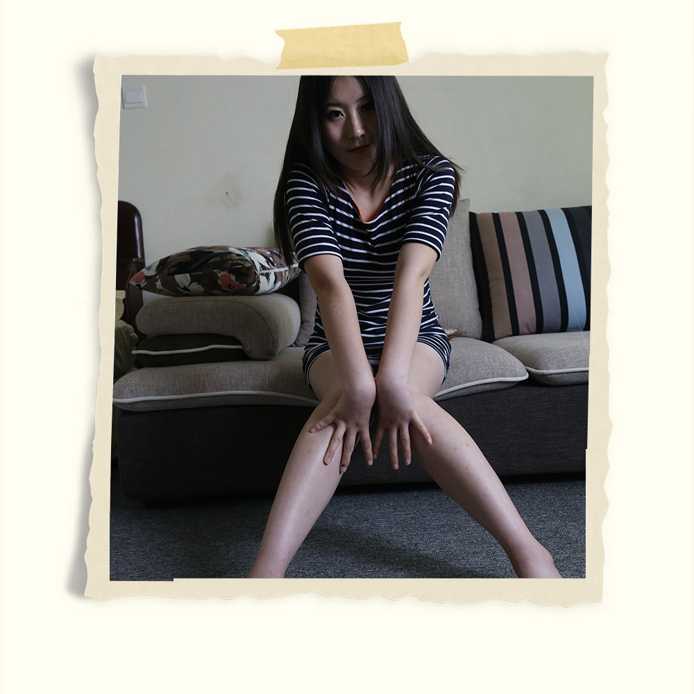 妹妹在家涂指甲共48张-玉足阁