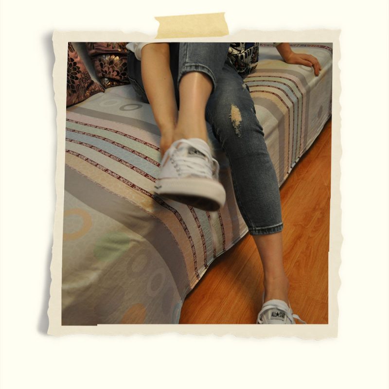 大二学妹帆布鞋の白船袜脚共82张-玉足阁