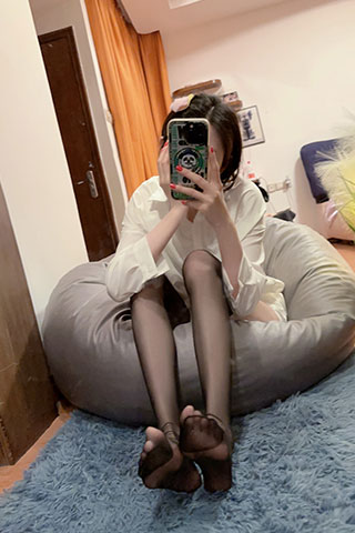 抖音网红足模黑丝共139张-玉足阁