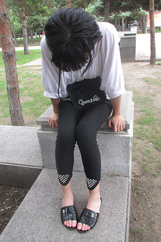 Amy公园石凳【视频1个网盘下载】共78张-玉足阁