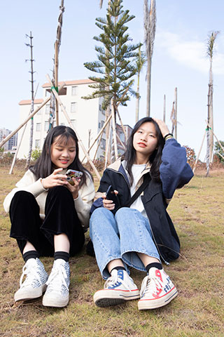 高中学妹互脚共61张-玉足阁