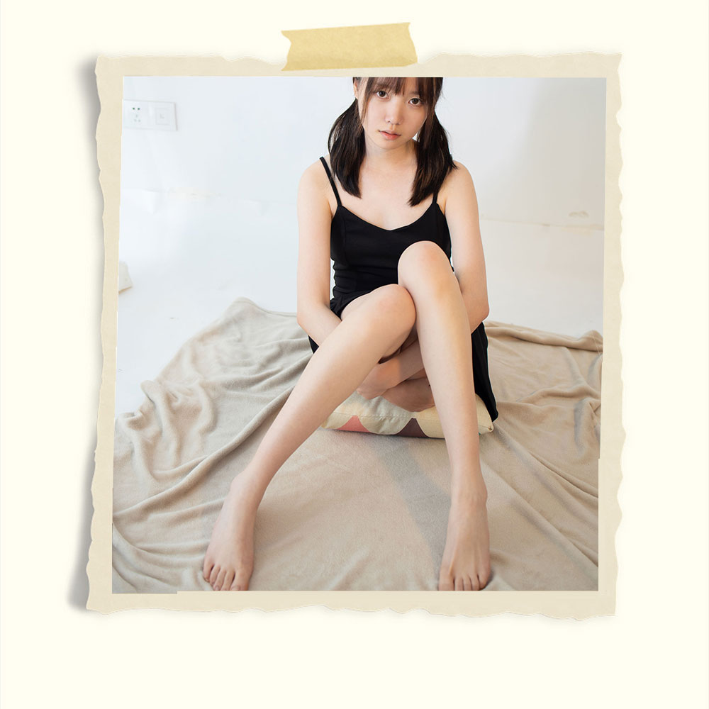 学妹嫩足挑高跟共67张-玉足阁