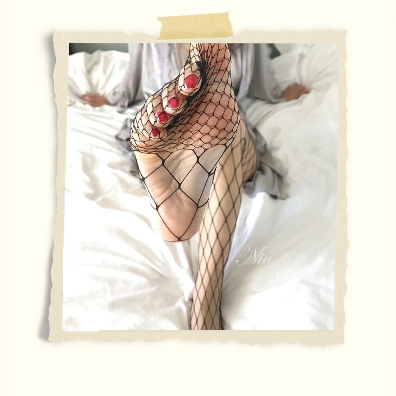 性感女神的网袜共122张-玉足阁