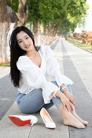 小九高跟の丝足共100张-玉足阁