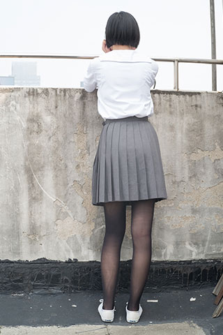 天台JK制服の黑丝脚丫共95张-玉足阁