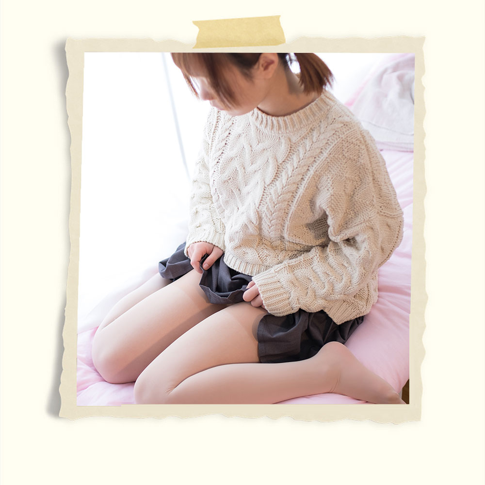 学妹脱肉丝全过程+视频1个共106张-玉足阁