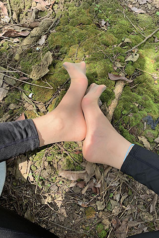 少女肉丝脚丫共69张-玉足阁