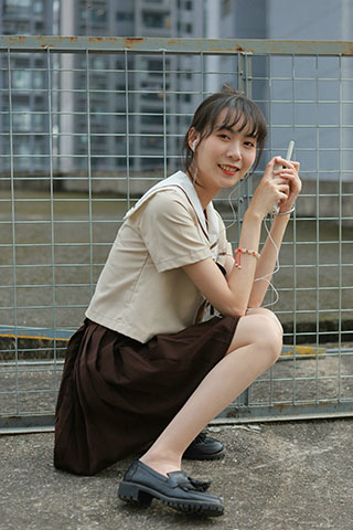 团团《网易云长腿少女》共89张-玉足阁