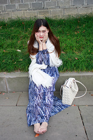 花裙の嫩足共73张-玉足阁