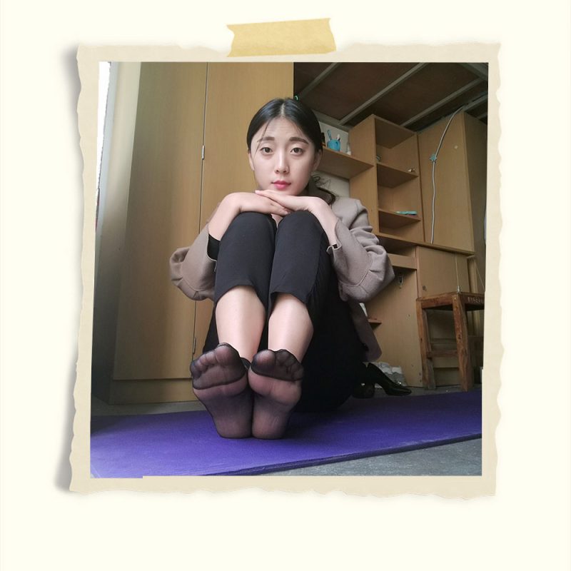 大学宿舍越拍丝袜脚共98张-玉足阁