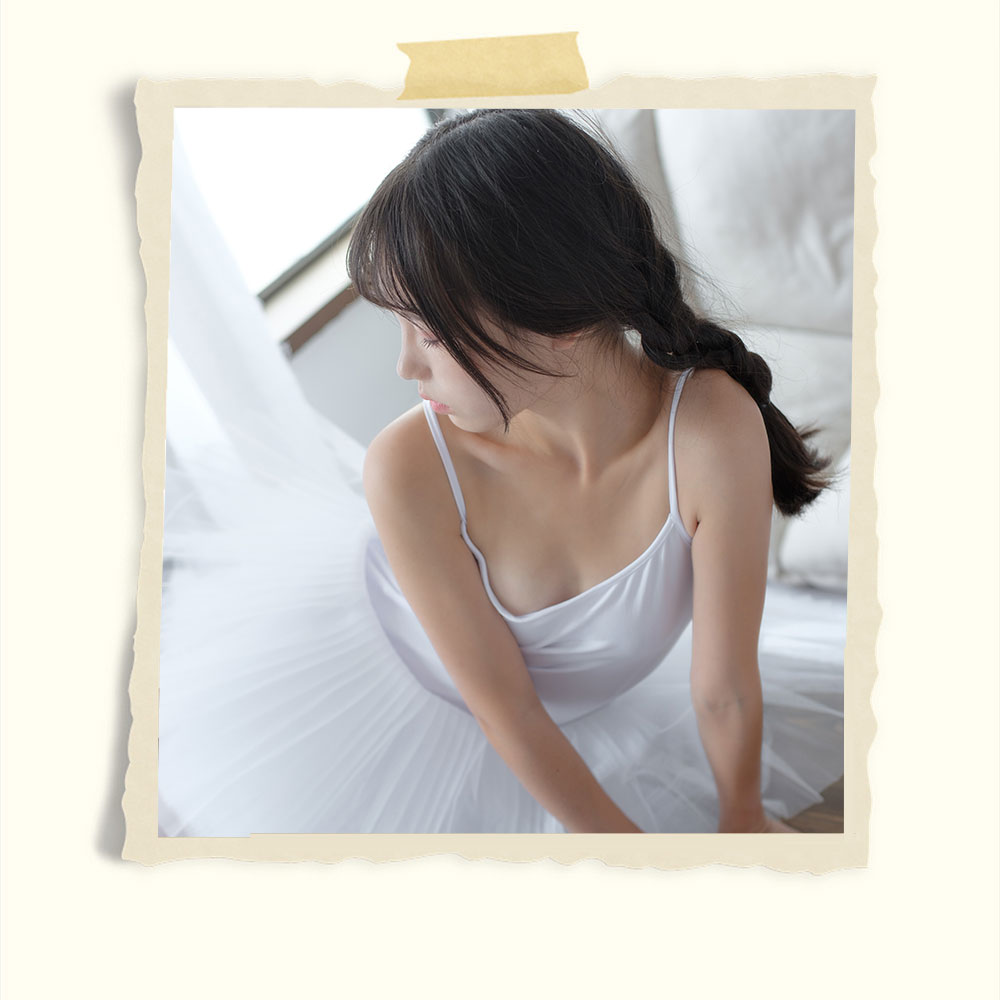 吊带芭蕾舞裙白丝袜脚丫+视频一个共115张-玉足阁