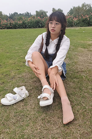 宝儿 – 披着情绪的花共147张-玉足阁