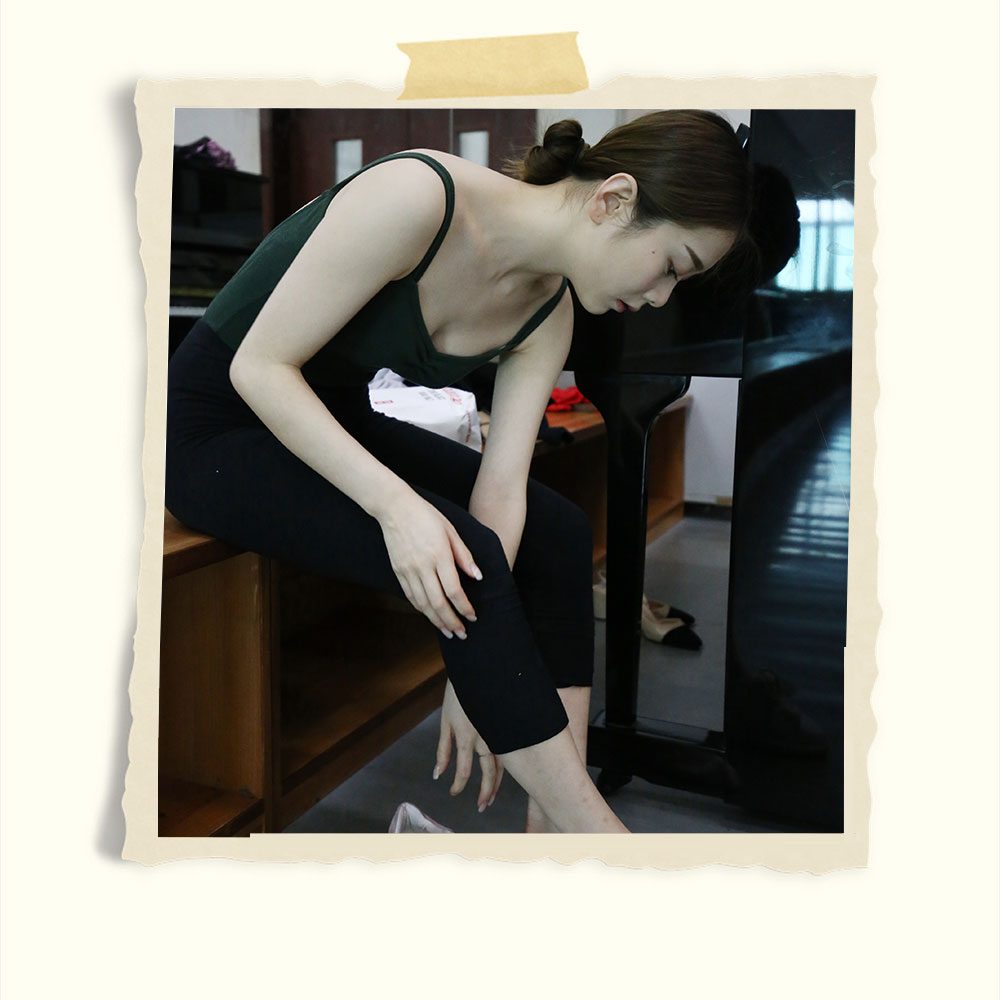 学姐练芭蕾舞+视频2个共197张-玉足阁