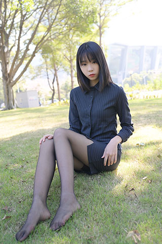 师姐职业装の黑丝脚共400张-玉足阁
