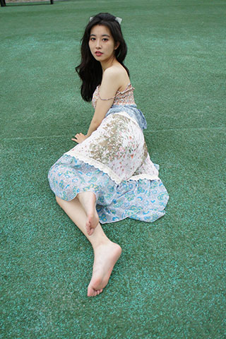 碎花连衣裙脚丫共214张-玉足阁