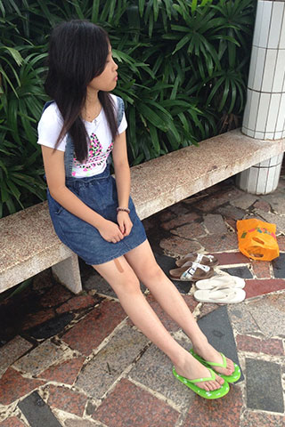 圆圆裸足凉拖共81张-玉足阁