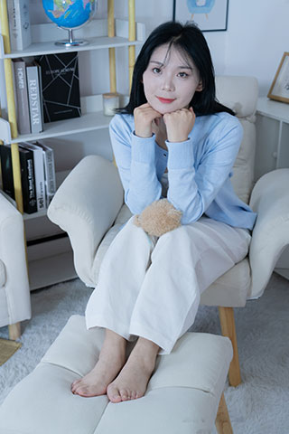 梨子-板鞋、脏白棉袜、裸足共114张-玉足阁