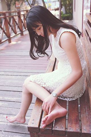 路边的红甲の嫩足共38张-玉足阁