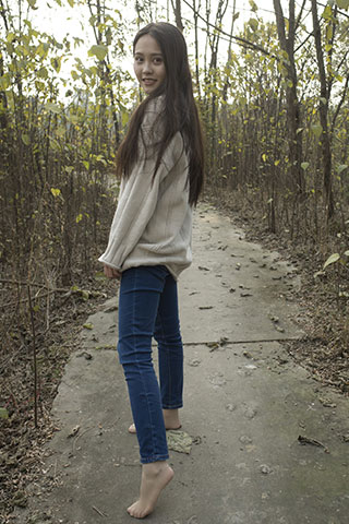 丝足逛公园共55张-玉足阁