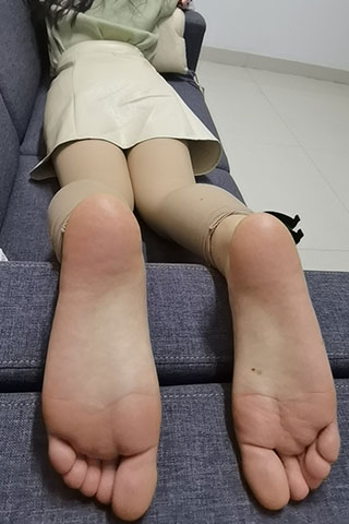 少女棉袜嫩足共81张-玉足阁