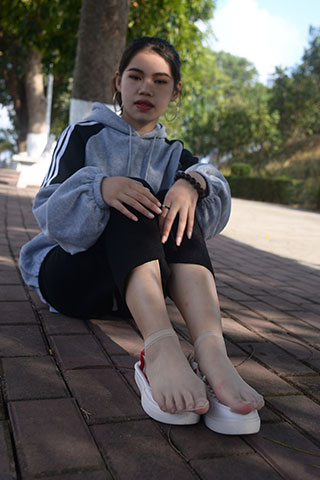 苏瑶 檐上落下的星共183张-玉足阁