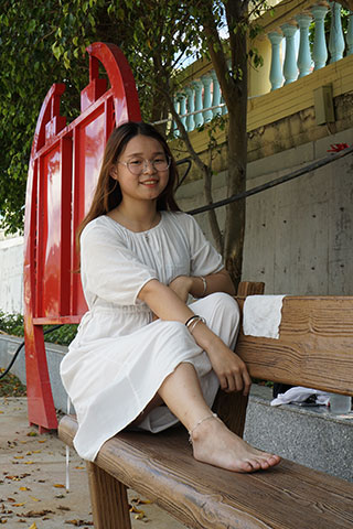 小可师妹的37码脚丫共88张-玉足阁