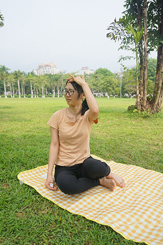 有点害羞的学姐诗诗共81张-玉足阁